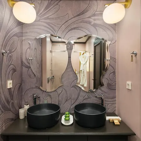 Elia Palatino (adults Only) 3*