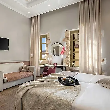 Elia Palatino (adults Only) خانيا