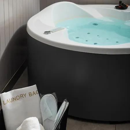 Elia Palatino (adults Only) מלון 3*