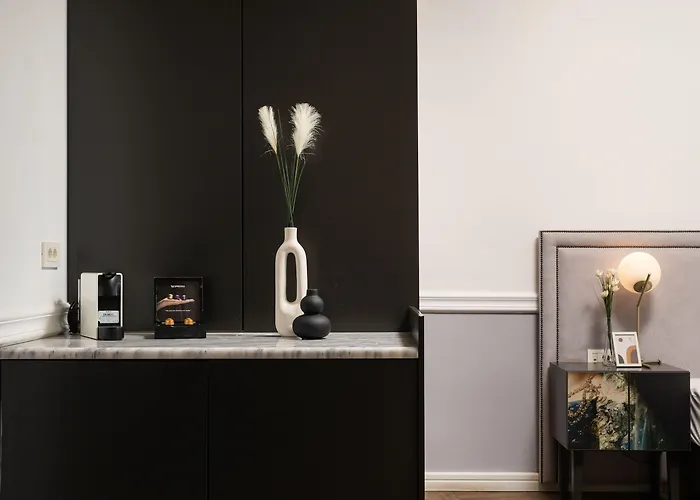 Elia Palatino (adults Only) Ханья